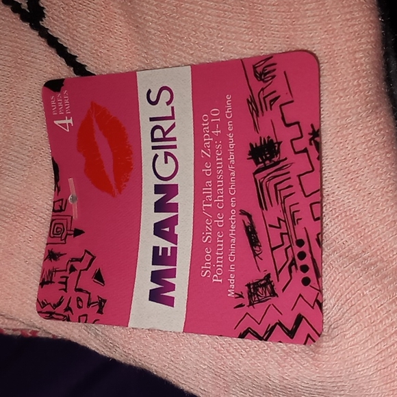 MEAN GIRLS 4 PAIR CREW SOCK SET - Picture 3 of 5